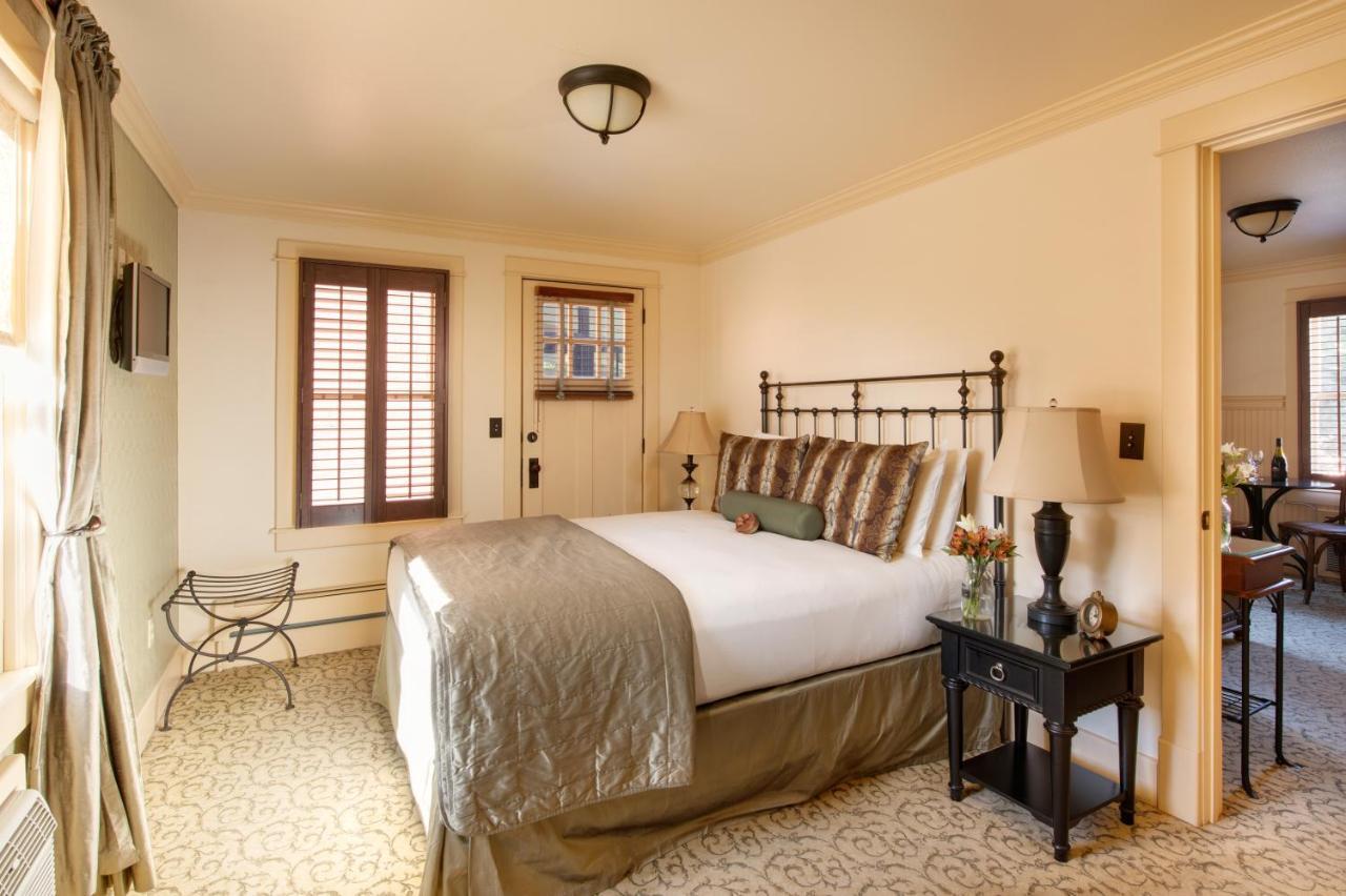 Chamberlin Inn Cody